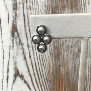 Lia Sophia - Pearl & Silver Earrings